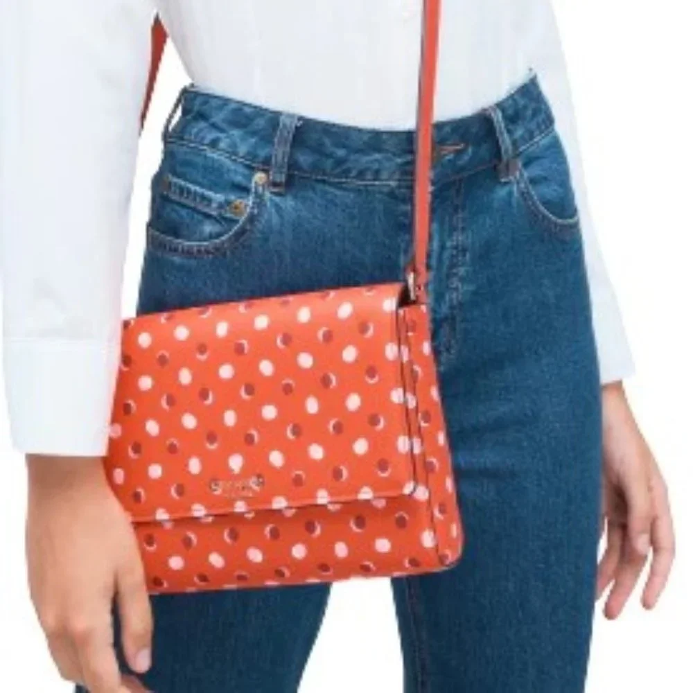 NWT KATE SPADE NEW YORK COVE STREET FIESTA DOT DODY (DIGITAL RED)